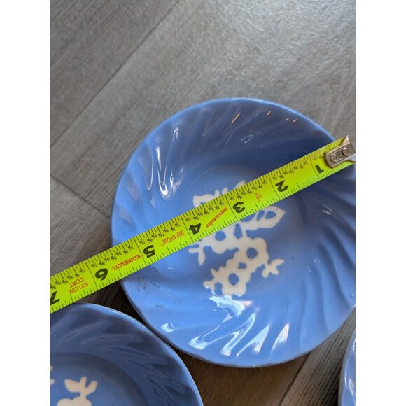 Set Of 4 Cameo Blue Bowls By Harker Pottery Co USA 5.5"  Swirl White Floral - Picture 4 of 4
